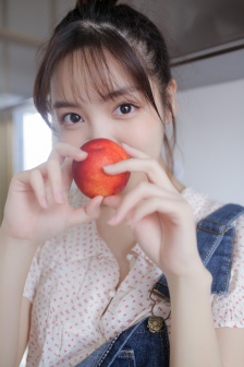 美女扒开腿让男生桶爽